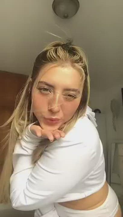 🥵💥Do you like what you’re seeing? : video clip