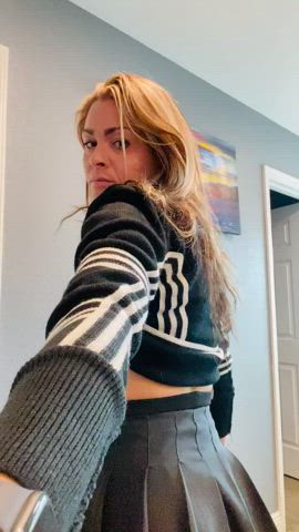 Stick your cock deep in me and teach me some new cheers, baby. 39 w 3 kids : video clip