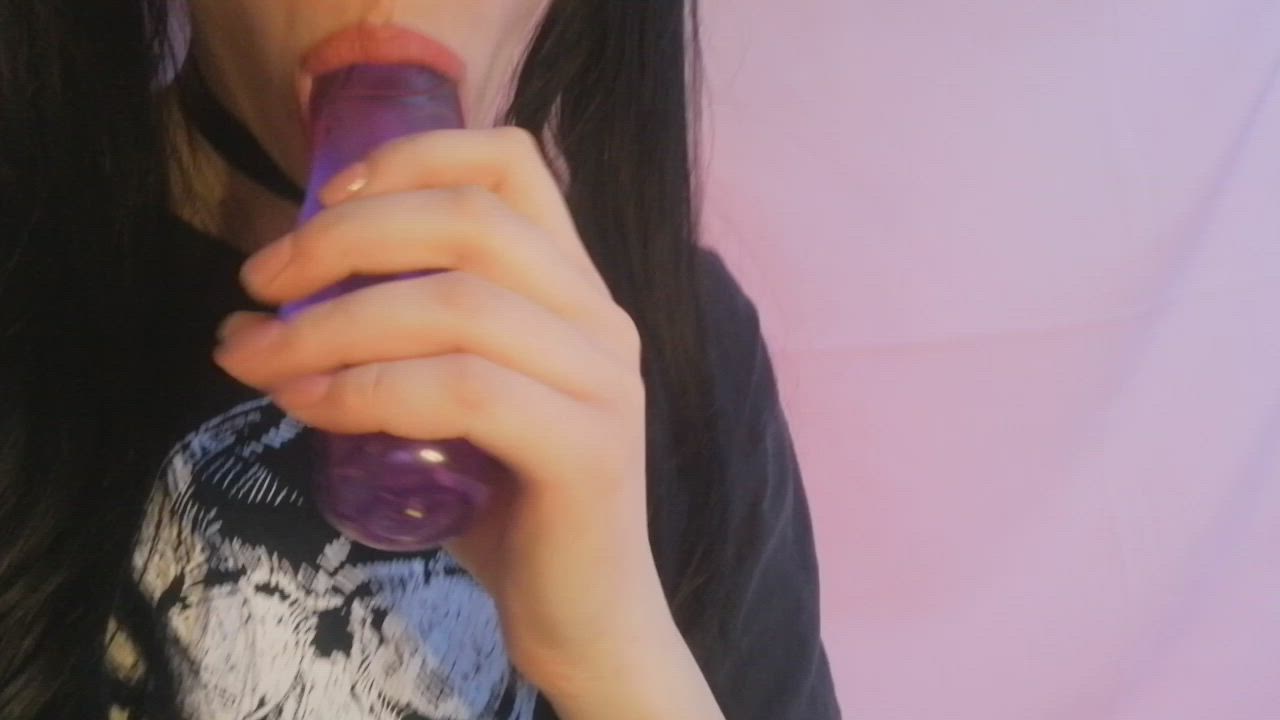 Are petite sluts welcome? : video clip
