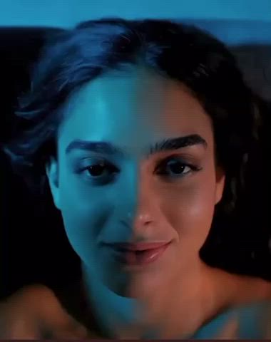 Melissa Barrera (Enhanced) : video clip
