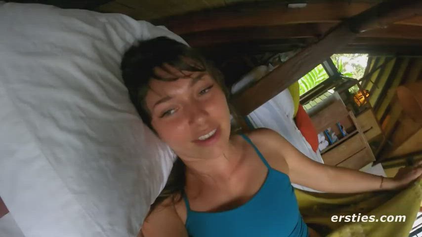 A Day In The Life Of Erin : video clip