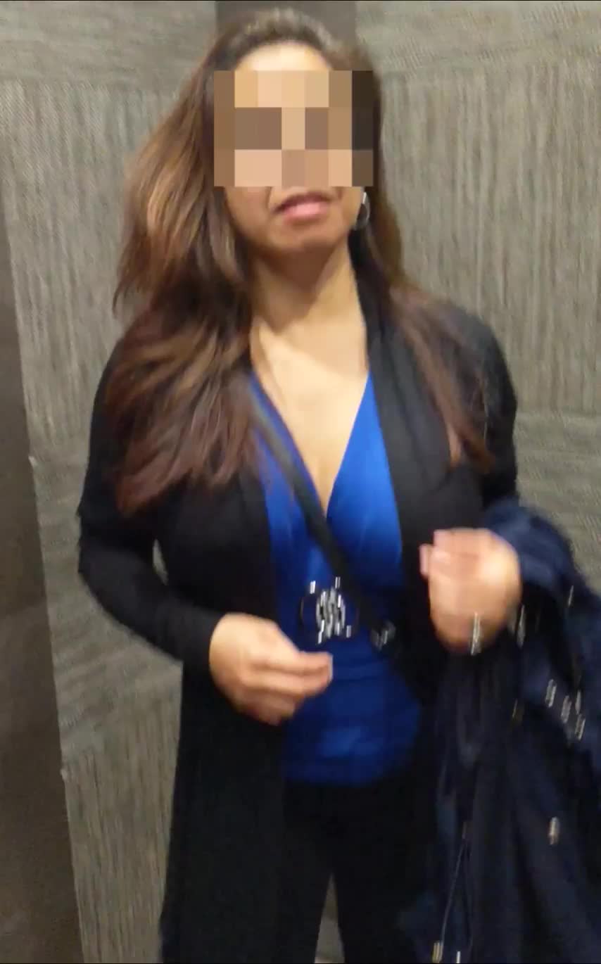 MILF flashing male co-worker after happy hour : video clip