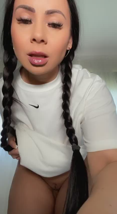 I’ll suck your dick if you eat my pussy 💦 : video clip