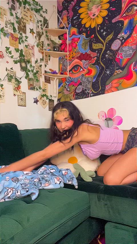I need a rough fuck after school : video clip