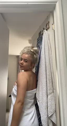 Cream pie my teen pussy : video clip