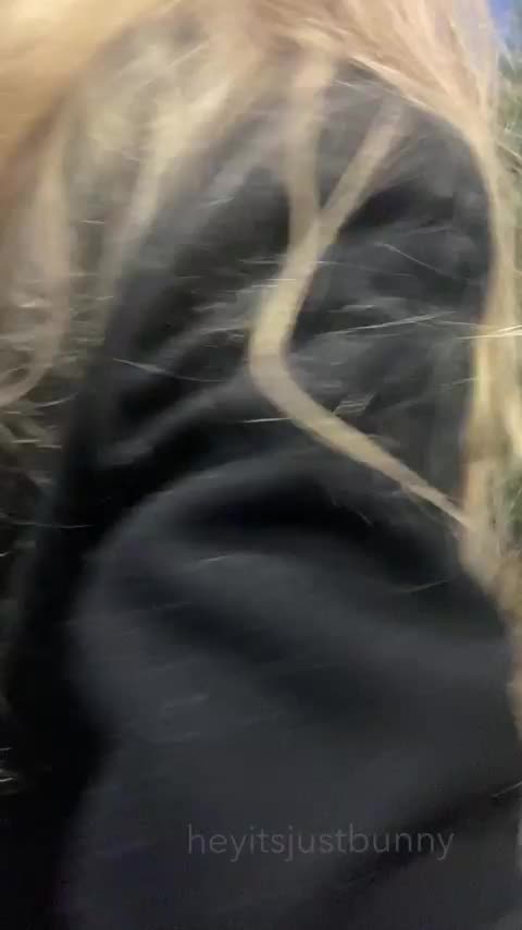 I was shopping for Christmas trees but I really just wanted to show off my tits [gif] : video clip