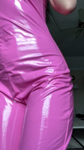 This outfit is so snug, can you help take it off of me? :) : video clip