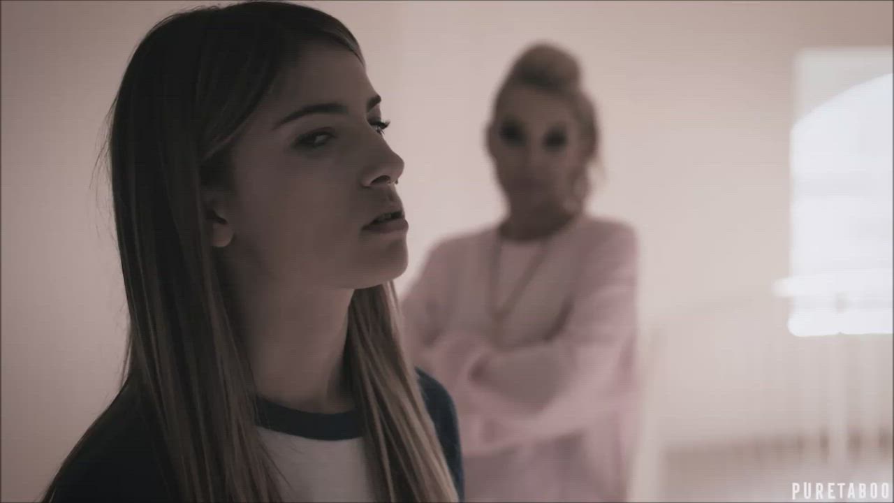 Kristen Scott & Aaliyah Love - The Intervention : video clip