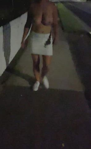 Walking and bouncing down the road : video clip