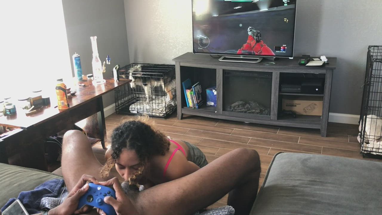 Cum through and chill : video clip