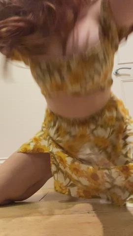 My first post in boob bounce 👋 me and my bouncy tits say hi : video clip