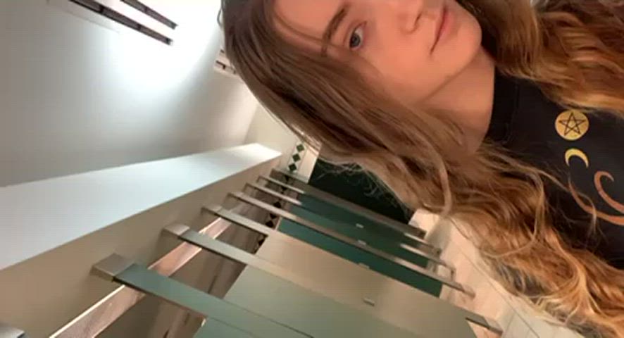 I make sure to flash every time I go into a bathroom : video clip