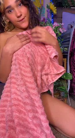 Would you shower with a barely legal teen? : video clip
