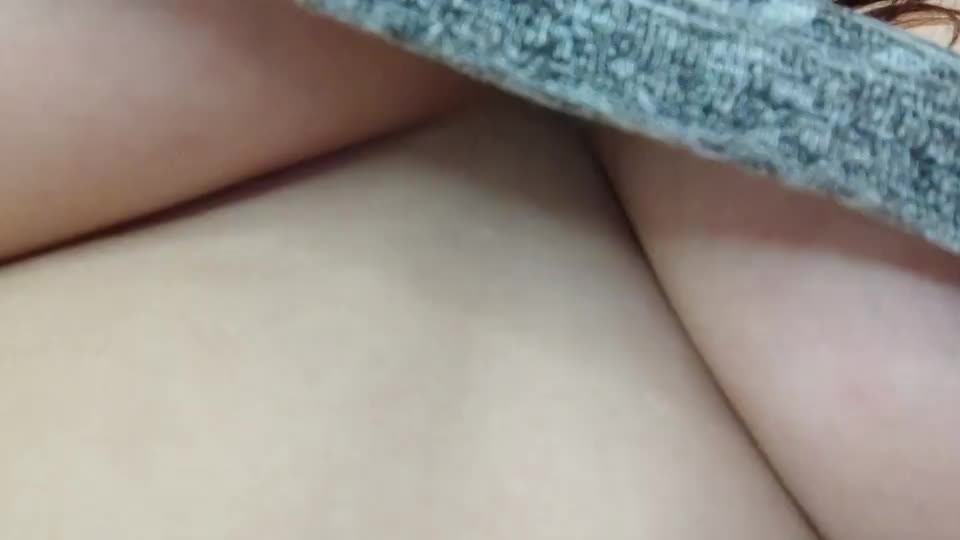 May I interest you in cumming in a slightly nerdy bio student? 🥰 : video clip