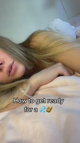 do you cum on my tongue or in my back : video clip