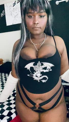 Can I bounce my tits in your face? (づ ◕‿◕ )づ : video clip