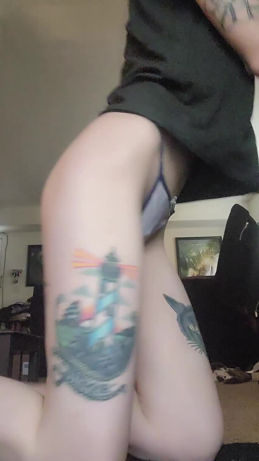 my asshole needs stretched : video clip