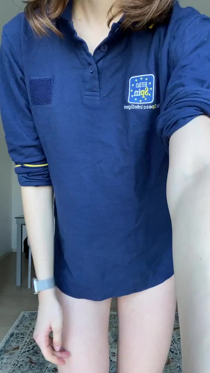 my parents are proud for my new job but i just want my coworkers to fuck me hard : video clip