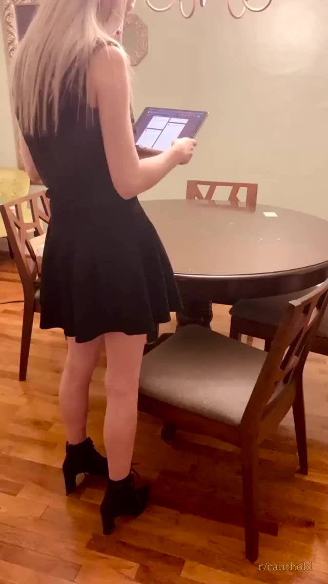 Quickie at friend's house : video clip