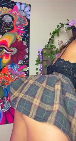 If I sit on your face, I won’t get up until you make me cum : video clip