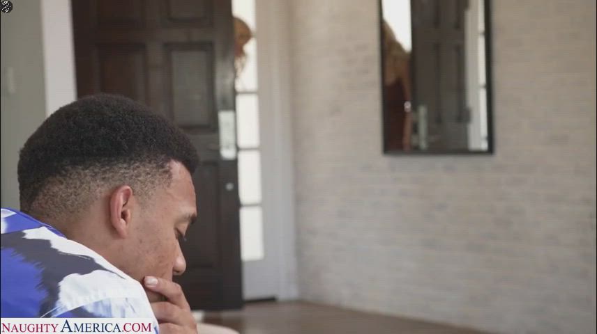 Naughty America - Riley Reign : video clip