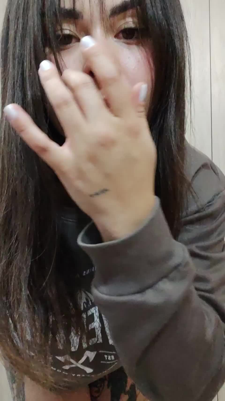 Don’t see many mexican moms here… so here I am!! : video clip