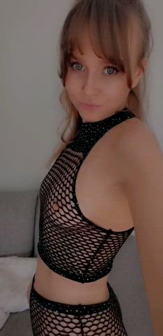 Rip it off me and fuck me against a wall : video clip