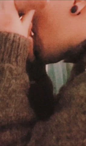 An older video with the hung lumberjack, Ash, a beautiful man who didn't know how much pleasure his balls could experience until he met me. : video clip