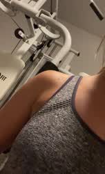 Would you fulfill my wish of getting fucked in the gym? : video clip