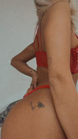What am I doing in your inappropriate thoughts right now? : video clip