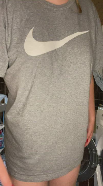 This is what I'm hiding under my netflix & chill outfit : video clip