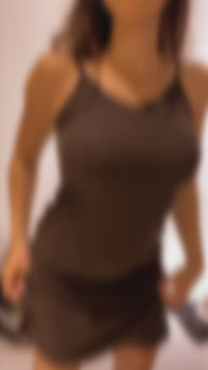 Busty, petite, sexy, cute - Checking all the boxes : video clip