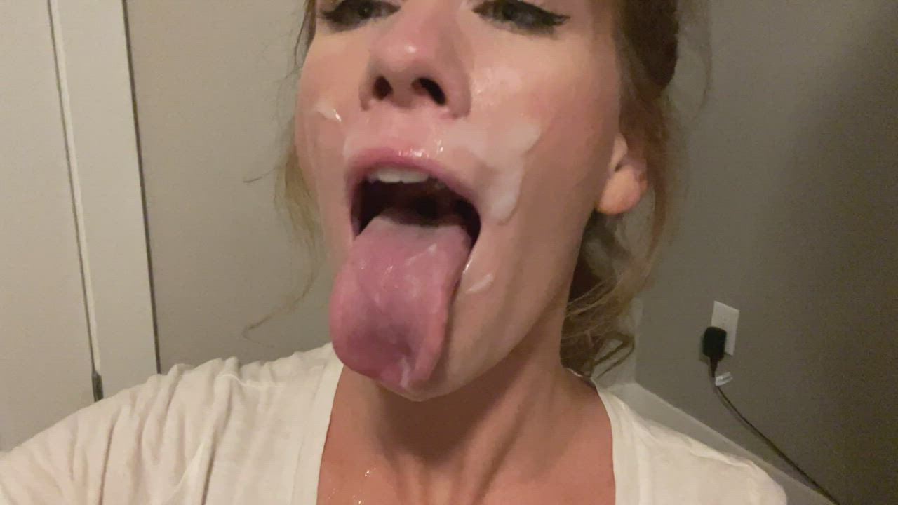 Admiring this big load my husband gave me😋 : video clip