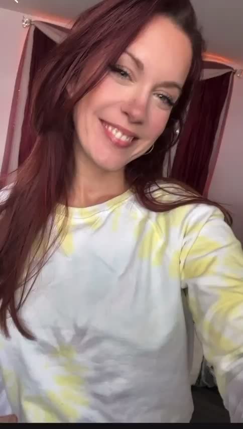 Bite my nipples while I ride your cock : video clip