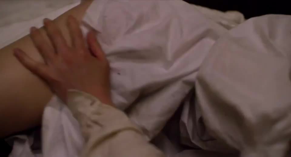 Kate Winslet & Saoirse Ronan in Ammonite (2020) : video clip