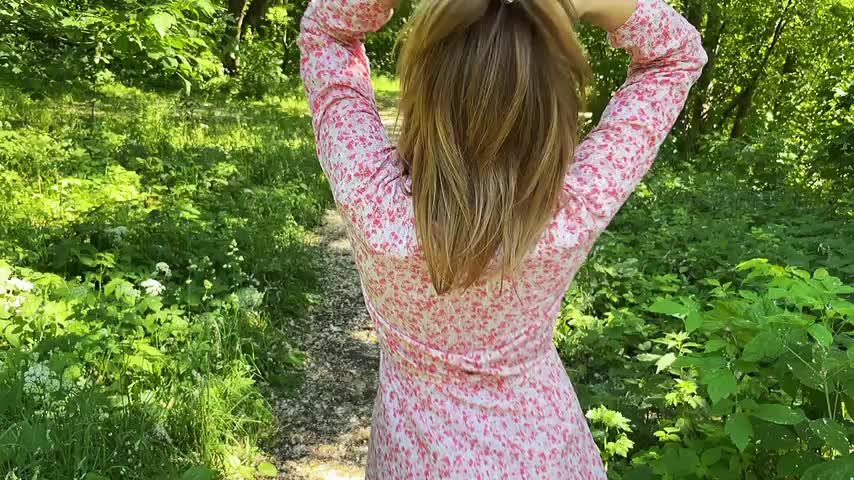 Wanna fuck me in the forest? : video clip