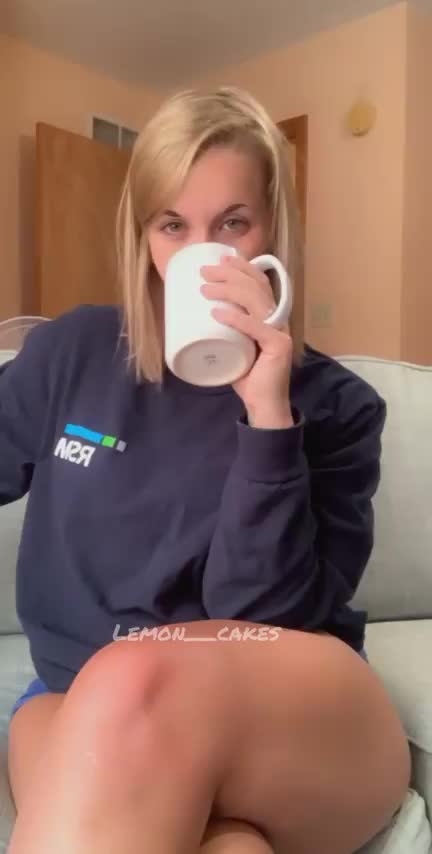 Can you bring some xxxtra cream for my coffee : video clip