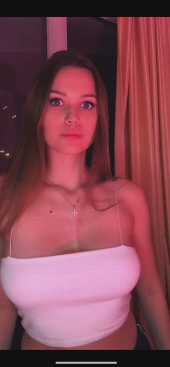 Would you lick me till I’m wet? : video clip