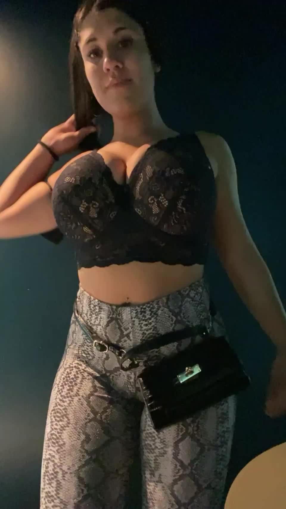 My ex hated how my tits looked, was he wrong : video clip