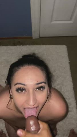 I love being a little cumslut for men : video clip