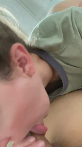 I get way too excited when I suck dick : video clip