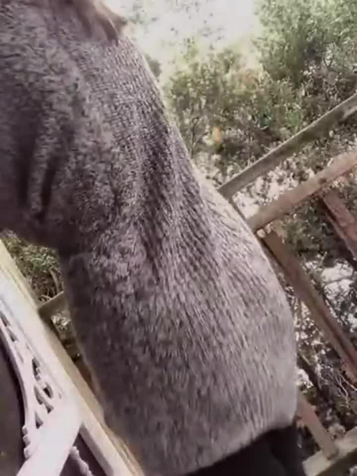 Can anyone help me find who this is? : video clip