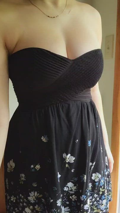 I hope my naturals are perky enough for you : video clip
