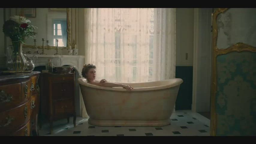 Nude Tits Gaia Weiss (Porunn from Vikings) in Movie "Marie Antoinette" 1x03 2022 : video clip