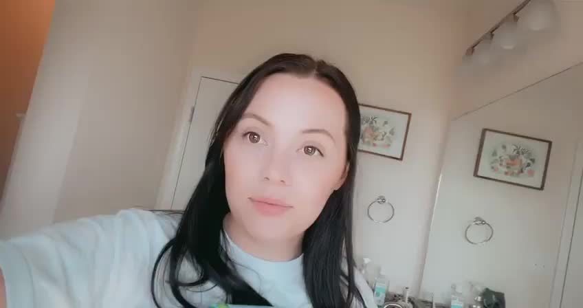 First time here Hi 🥵 : video clip