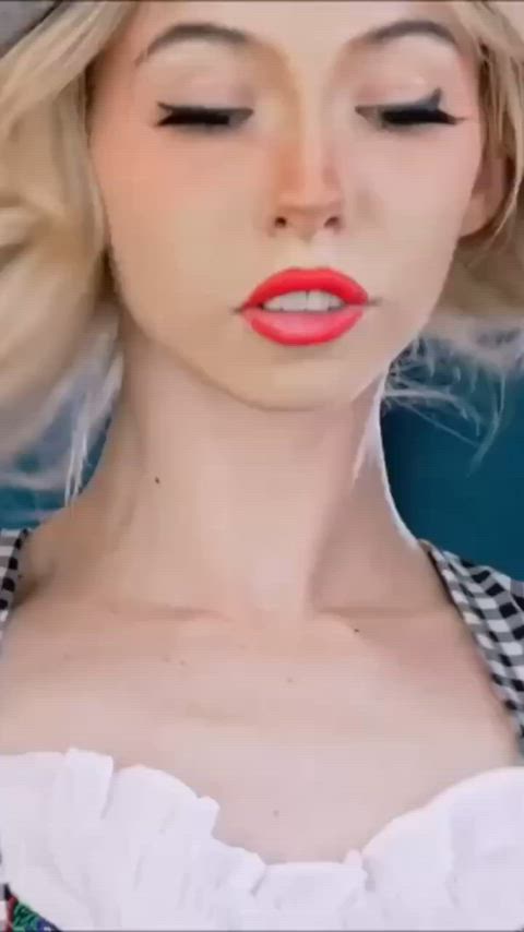 Kenzie Reeves Edit : video clip