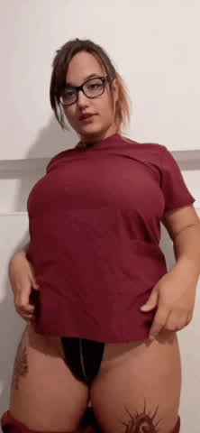 Bouncing nurse : video clip