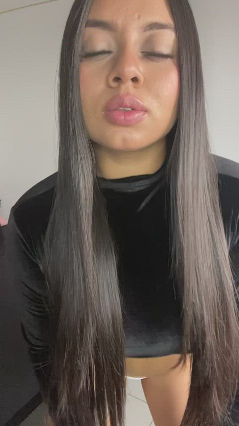 My gloss is ready to meet your cock! You are ready? : video clip