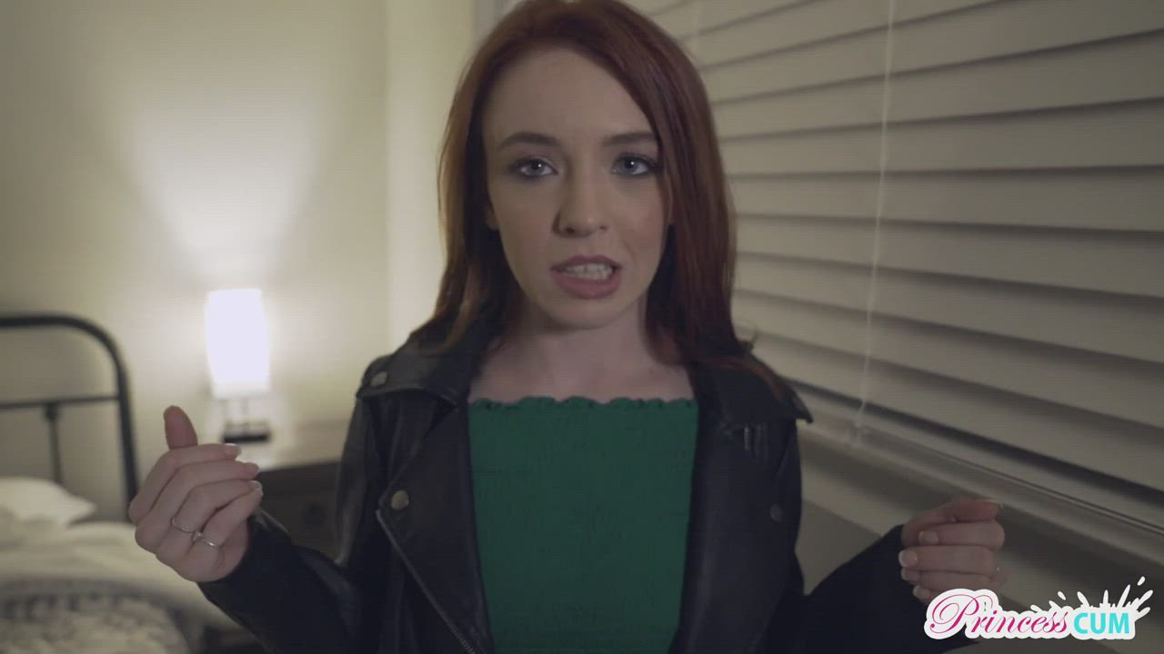 Madi Collins - My step-sisters first time "Your mom's gonna be pissed at you for cumming inside me" : video clip