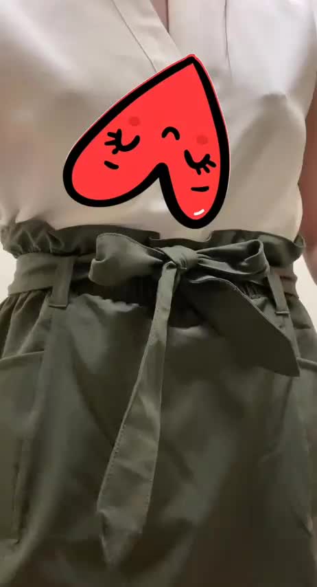 Don't tell my boss I left my meeting for this🤪 [f] : video clip